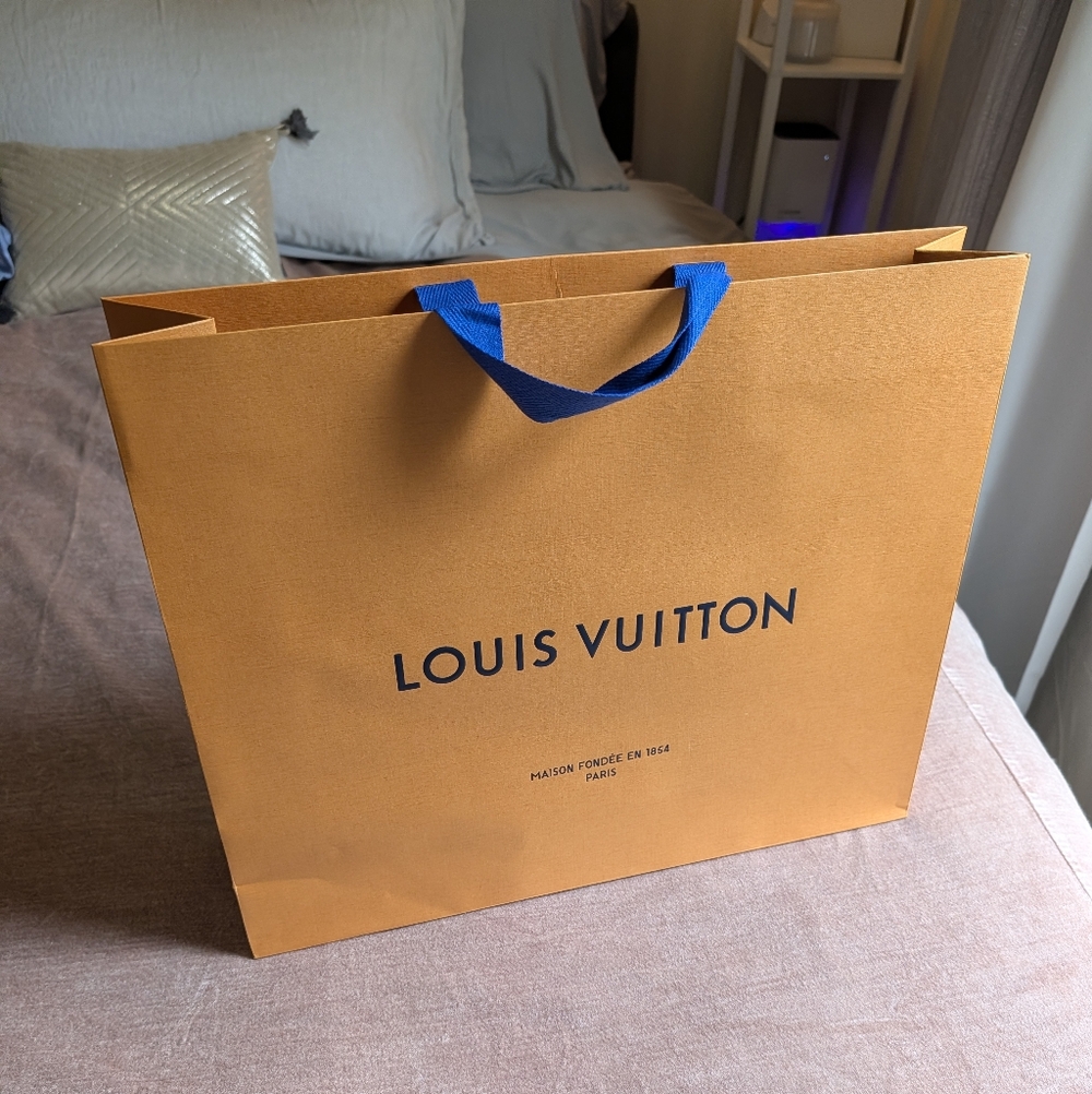 Louis Vuitton Shopping Bag